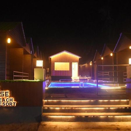 Woodhouse Beach Resort Бага Экстерьер фото